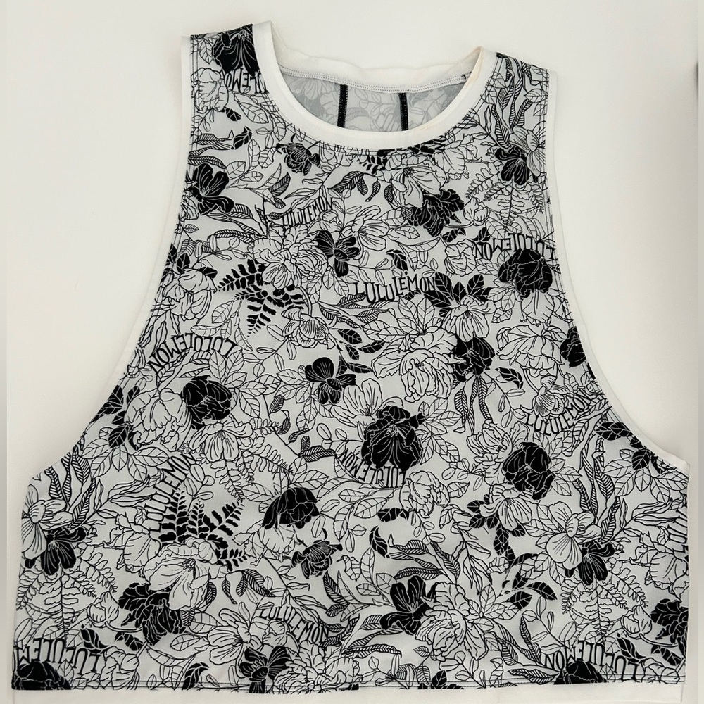 Rate lululemon floral crop tank